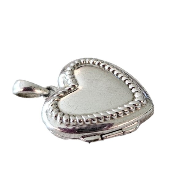 Sterling Silver Heart Locket Pendant L73 - Picture 3 of 9